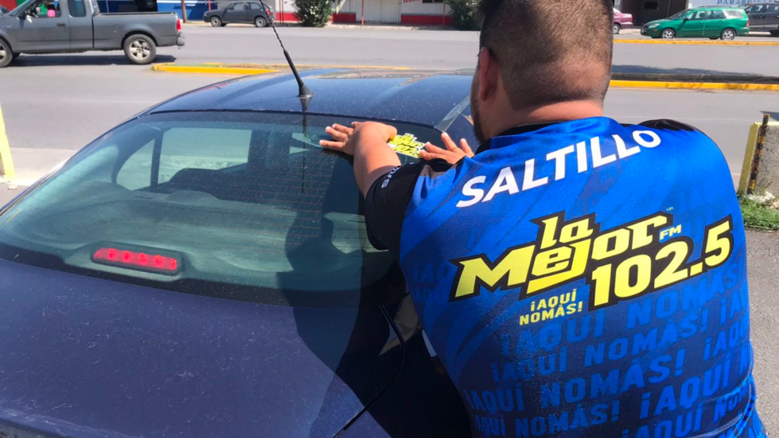 Pega De Calcas De La Mejor FM 102 5 Saltillo La Mejor