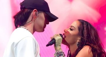 Filtran VIDEO de Peso Pluma y Anitta besándose en medio de rumores de romance