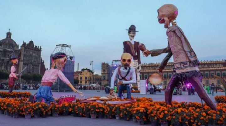 Mega Ofrenda del Zócalo: ¿Hasta cuándo estará el alumbrado por el Día de Muertos y en qué horarios?