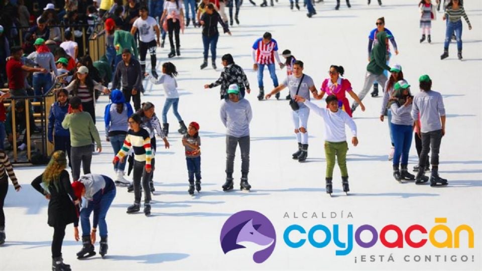 Visita la nueva pista de hielo en Coyoacán.