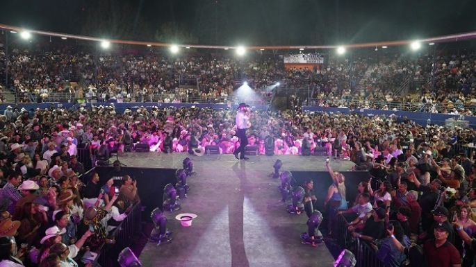Pancho Barraza celebra el Día del Padre en Pico Rivera, California