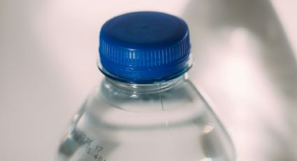 ¿Qué tan bueno o malo es tomar agua mineral? Estos son sus efectos en los riñones
