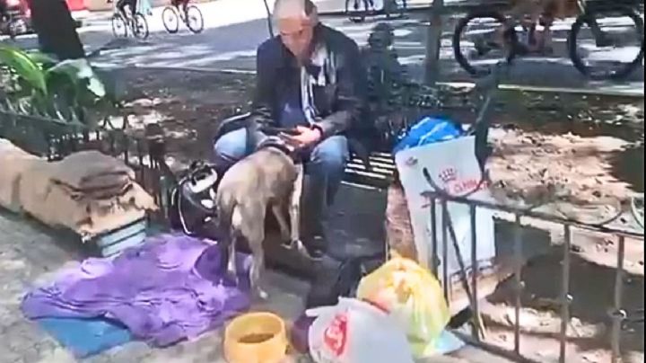 Familia de Alejandro Landero lo exhibe por defraudar a la gente en la calle