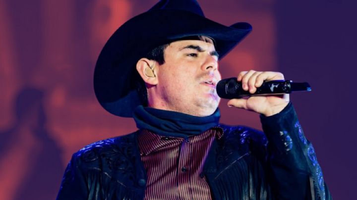 Alfredo Olivas: El artista manchado de rojo que ha sido víctima de ataques armados