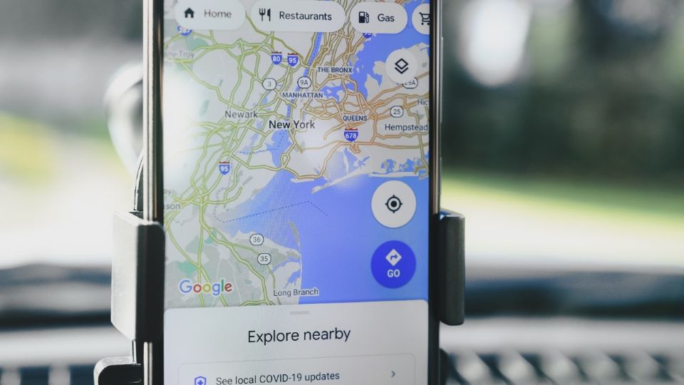 ¿Cuál es la nueva función de Google Maps para consumir menos batería y quiénes la pueden usar?
