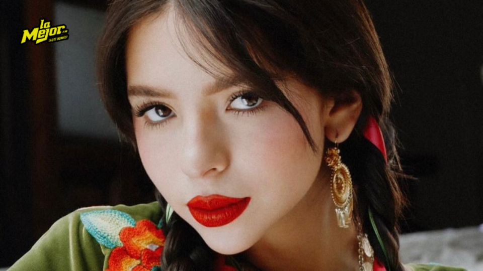 Ángela Aguilar conmovió a sus fans durante un concierto en Texas.