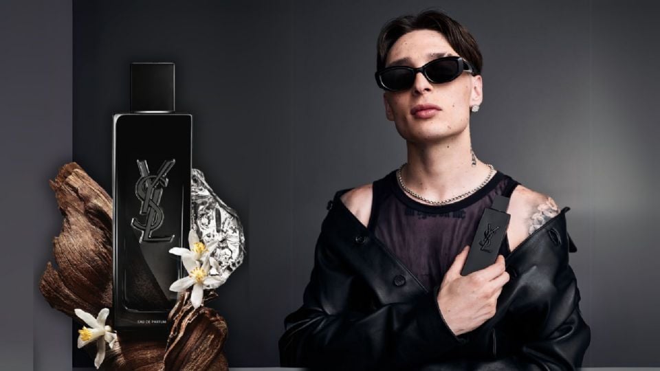 ¿A qué huele myself de YSL promocionado por Peso Pluma?