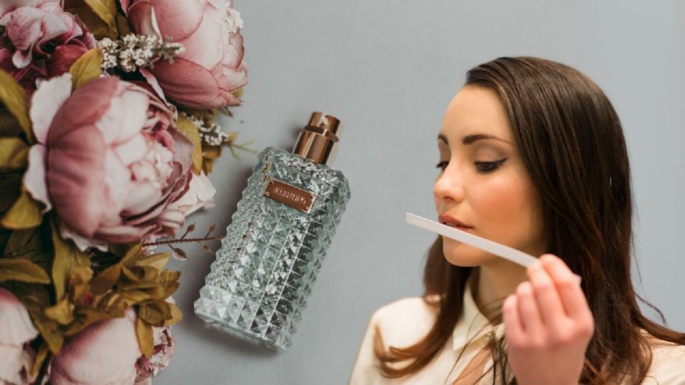 Perfumes con olor a rosas para usar en primavera