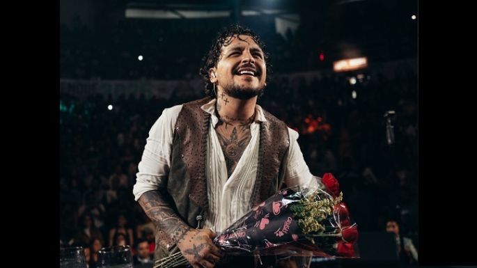 Christian Nodal paraliza el Palenque de Texcoco