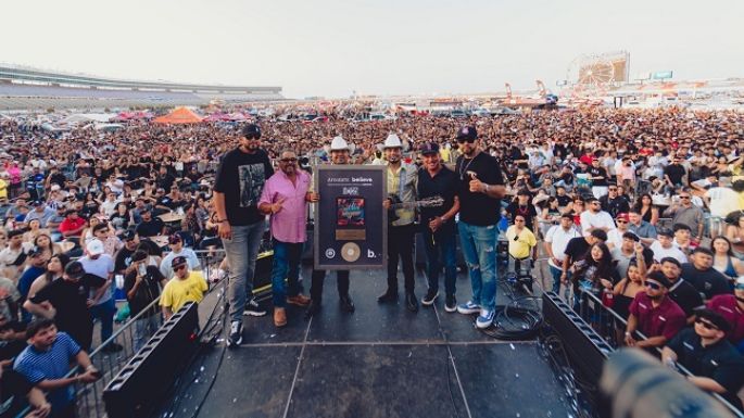 Los Dos de Tamaulipas reciben Disco de Oro