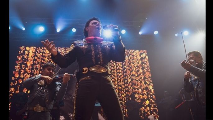 Pedro Fernández da inicio a su gira por E.U. con un concierto inolvidable