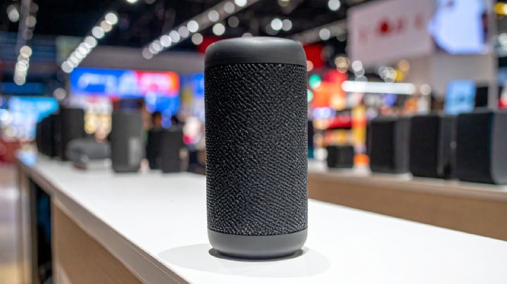 Esta bocina con 28 horas de reproducción cuesta menos de 3 mil pesos y tiene 35% de descuento