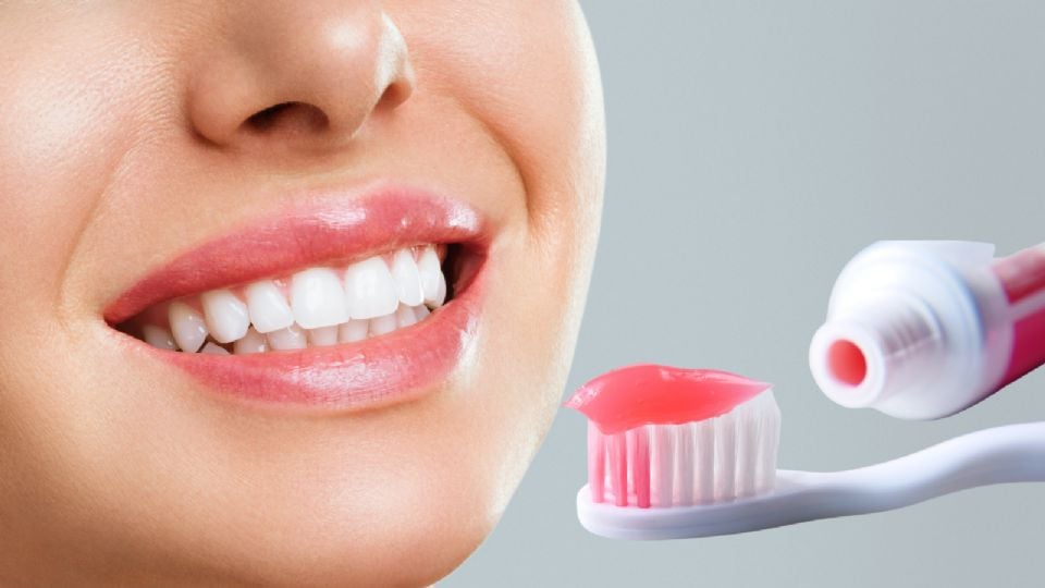 Estos son los mejores remedios para blanquear los dientes, según la IA