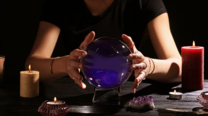 Tras muertes de gruperos, Mhoni Vidente advierte a figuras del regional: "Es el año del diablo"