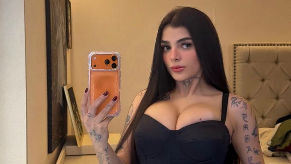 Karely Ruiz anunció una rifa entre sus fans para ganar una liposucción.