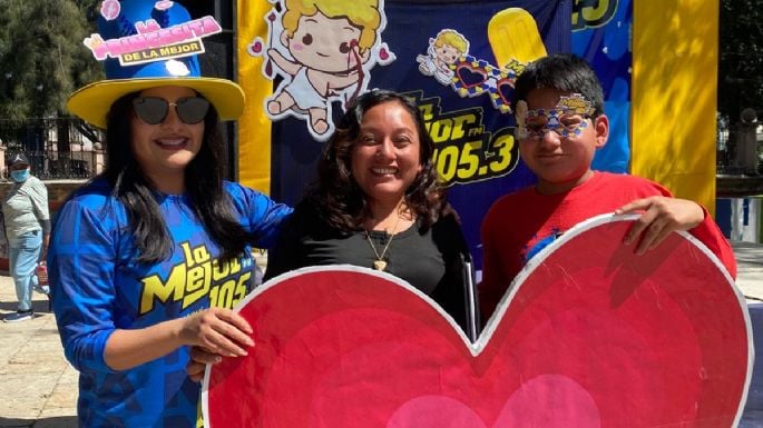 ¡PORQUE CON UNA CHUPADITA SE TE BAJA EL CALOR!