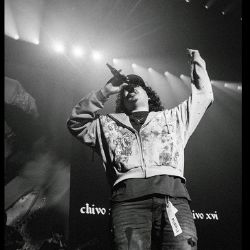 Chivo XVI impulsa su ascenso en el Dinastía Tour